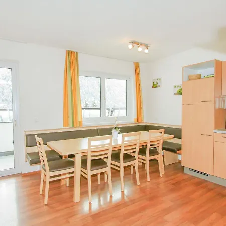 Apartment Luna La